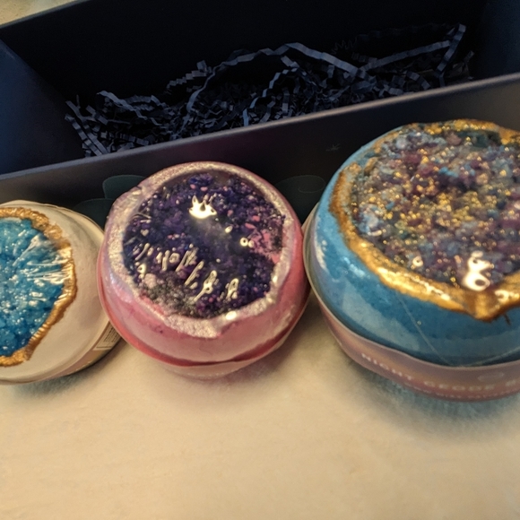 🌸 Bath Bomb Geode Geological Gift Box with 3 from Patisserie London NIB - Picture 12 of 16